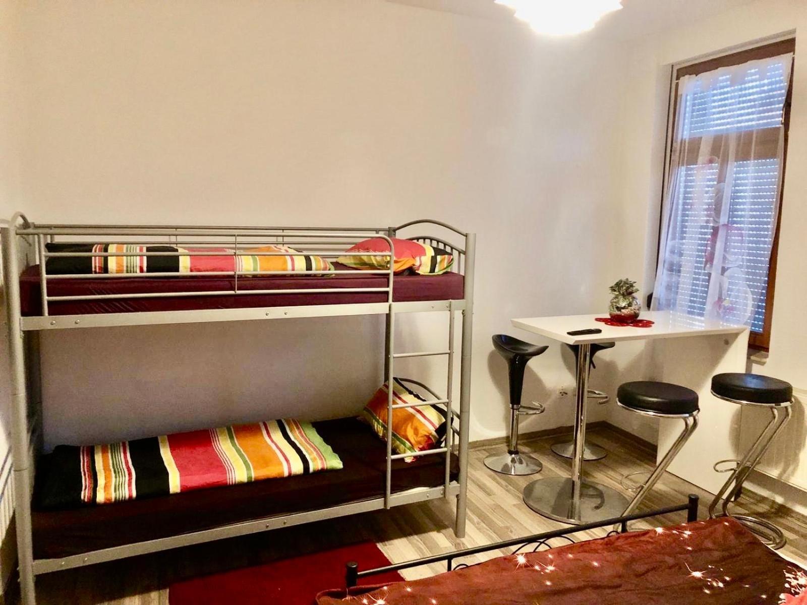 Ferienzimmer Healing Und Montuerwohnung Weissenfels Ngoại thất bức ảnh