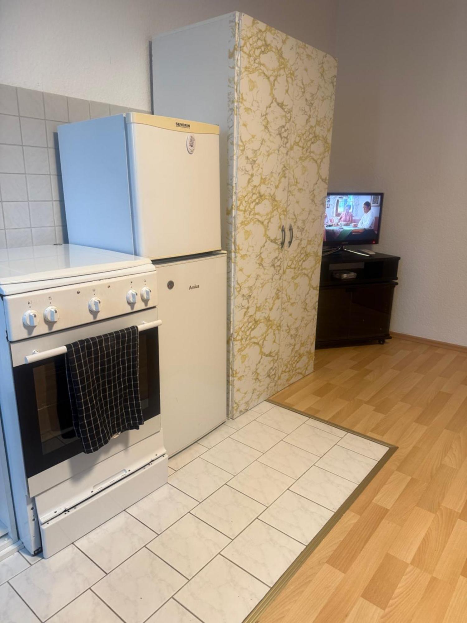 Ferienzimmer Healing Und Montuerwohnung Weissenfels Ngoại thất bức ảnh